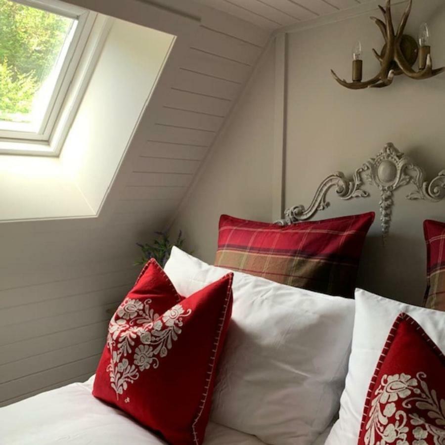 Glencroft A Fairytale Highland Cottage Aberfeldy Exteriör bild